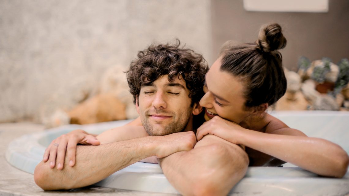 Consejos para mantener viva la intimidad y la conexión emocional en pareja