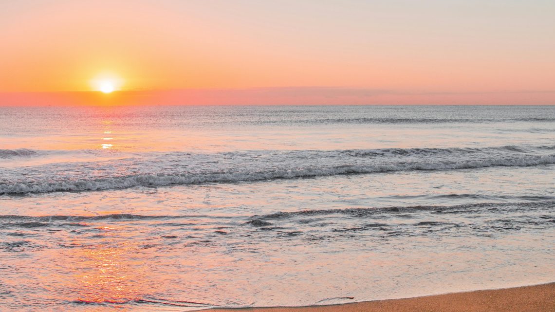 Last Sail Before the Veil: Planning an Epic Hen Do with Marbella Boat Hire